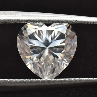 爱心形D色莫桑石裸钻moissanite镶嵌K金首饰八心八箭VVS1异形裸石