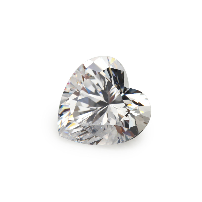 梧州人造宝石锆石 高品质5A 心形裸石 白色3x3-20x20MM