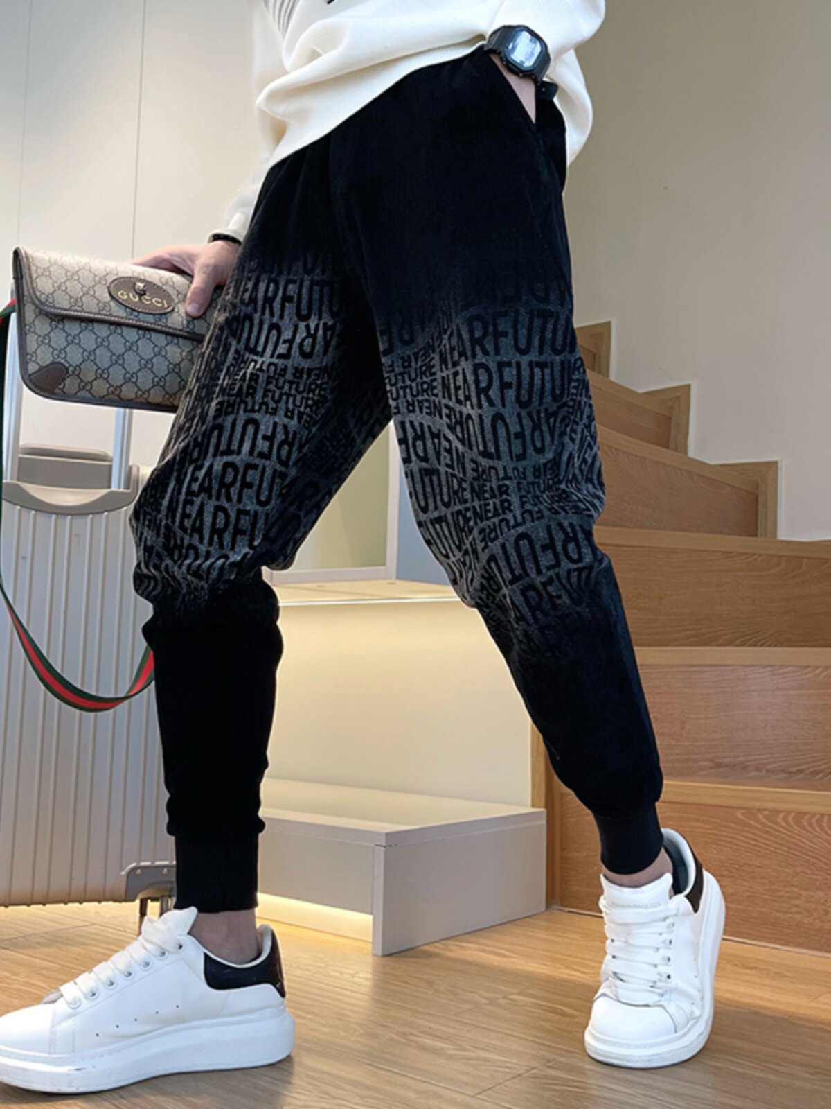 OBOY 봄 가을 유행 브랜드 그라데이션 문자 자카드 캐주얼 바지 남성 디자인 슬림 셔닐 스웨트 팬츠 레깅스