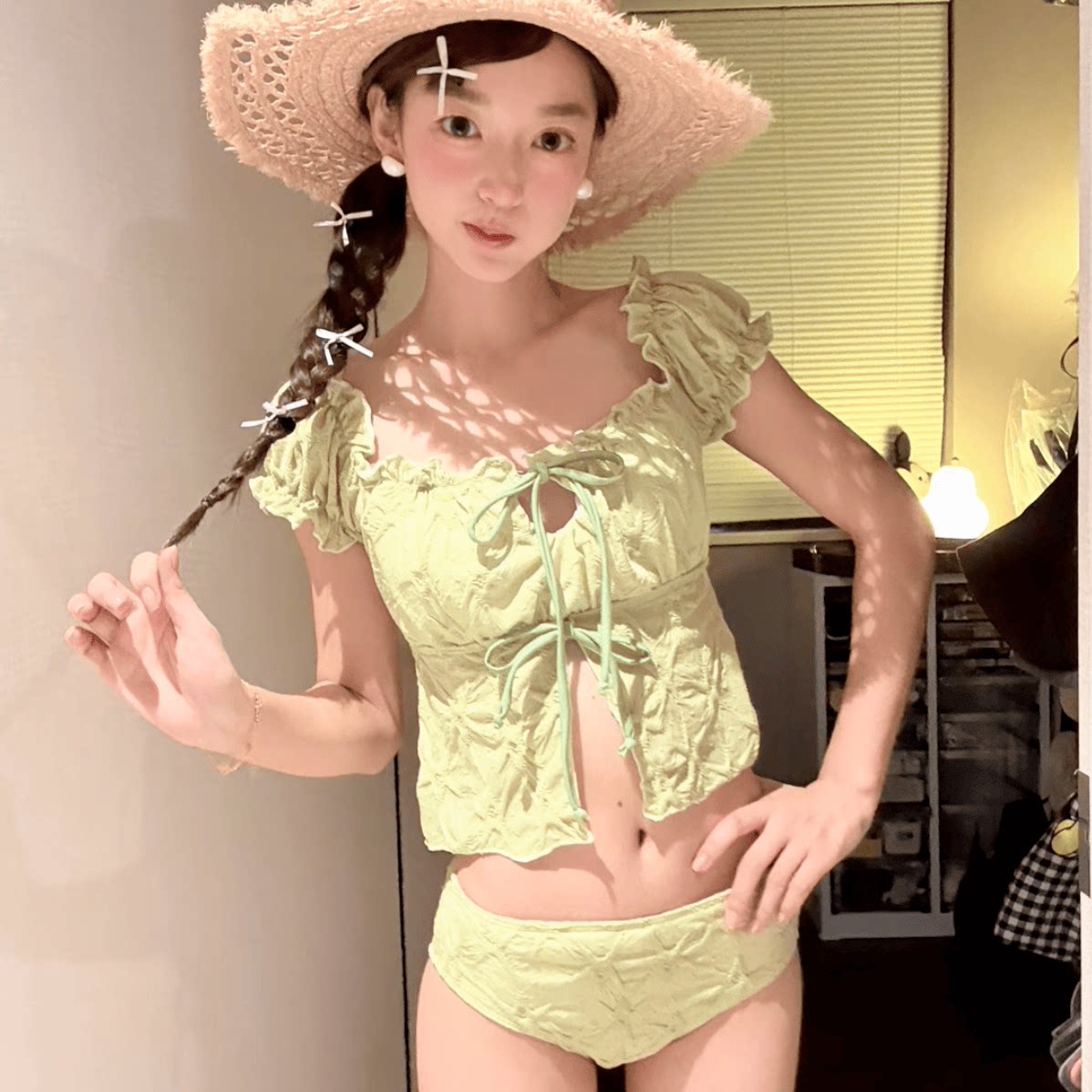 日系一字肩荷叶边分体泳衣女夏