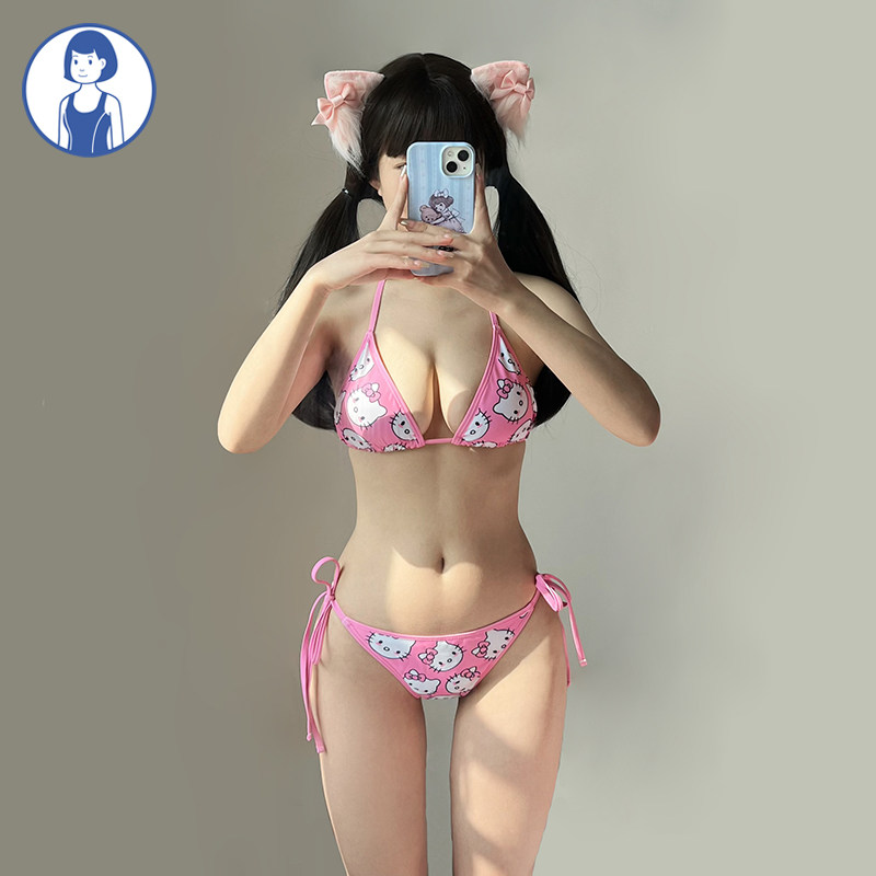 日系可爱少女甜美性感比基尼泳衣