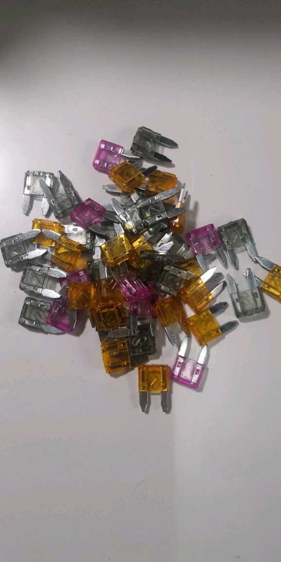 汽车保险片3A5A7.5A10A15A20A25A30A35A40A小号汽车保险丝