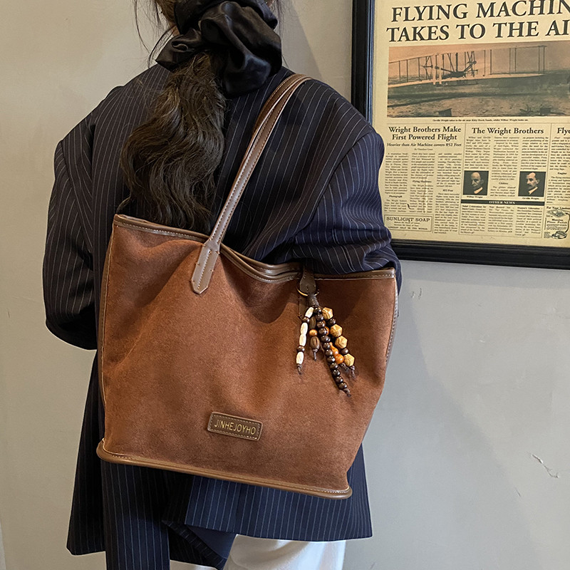 .2026新款潮复古麂皮绒托特包女大容量百搭通勤休闲单肩包手提包,箱包皮具/热销女包/男包,托特包,淘宝优惠券,粉丝福利购,淘宝优惠卷