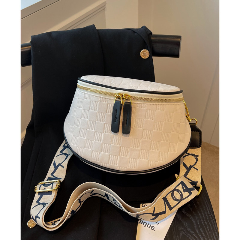 今年流行包包女包2024新款高级感小众单肩包百搭ins斜挎包马鞍包,箱包皮具/热销女包/男包,马鞍包,淘宝优惠券,粉丝福利购,淘宝优惠卷