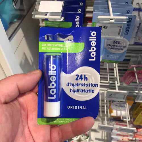 现货荷兰labello天然防裂润唇膏
