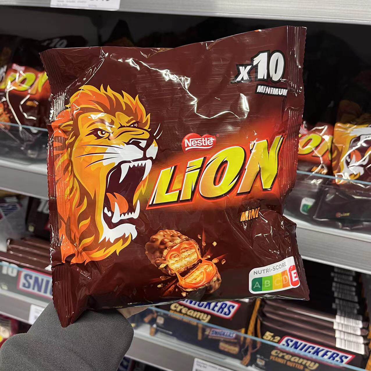现荷兰进口雀巢Nestle Lion狮子迷你焦糖脆米花生黑巧克力棒10枚