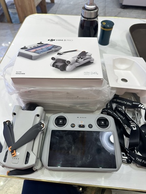 二手大疆Mini3pro带屏单电标配无人机 99新