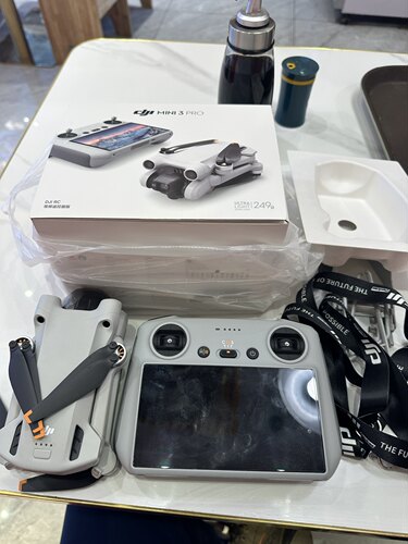 二手大疆Mini3pro带屏单电标配无人机 99新