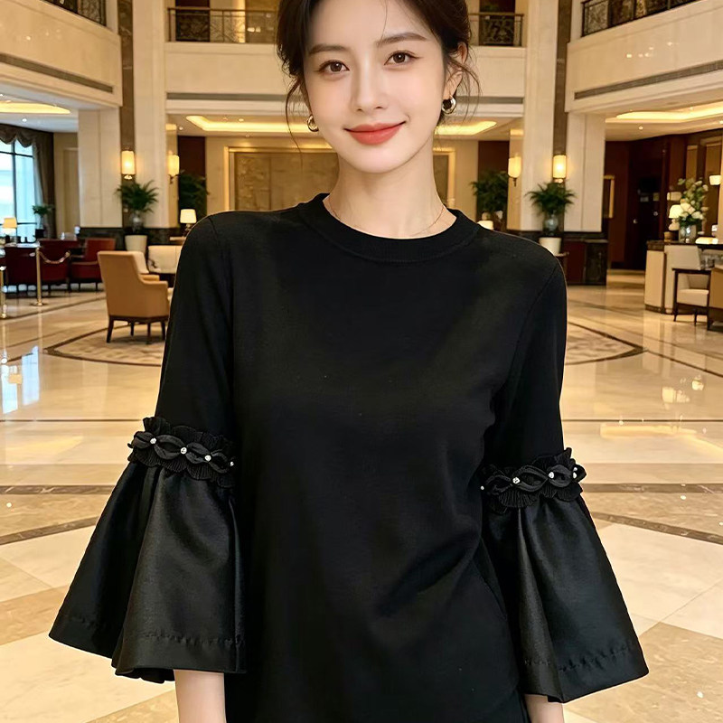 原创设计师款 日系轻奢高级感花边装饰喇叭袖宽松针织T恤衫女