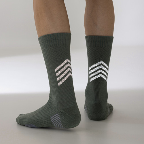 公路车骑行袜子男夏季夜间反光跑步运动长筒毛巾底吸汗长袜薄黑色