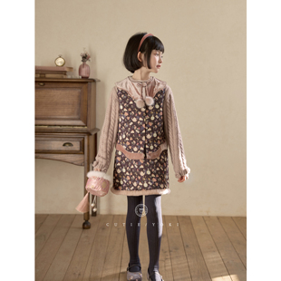 YOKI家童装中大童女童年服印花丝绒拼接3M棉新中式马甲半裙套装