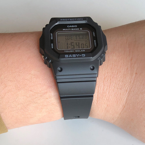 卡西欧太阳能电波防水电子女手表