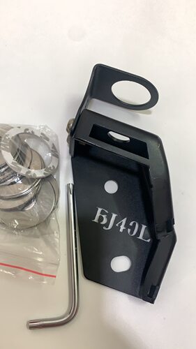 BJ40 BJ40L专用防盗天线支架 车台天线不锈钢夹边卡边