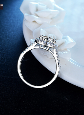 ECETOWIH新款D色莫桑石钻戒圆包