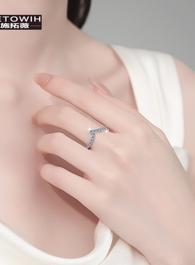 ECETOWIH新款韩版时尚莫桑石戒