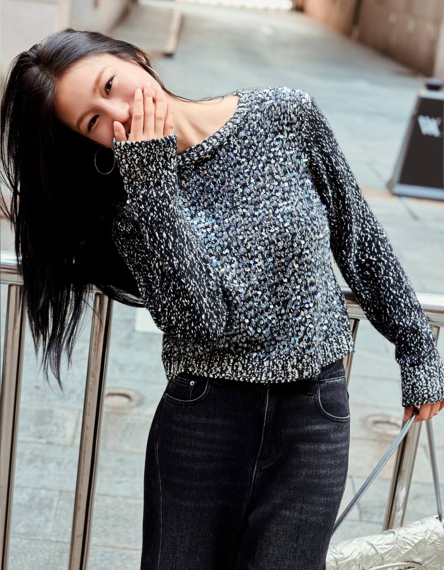 依目了然 2025专柜冬装女装 连衣裙针织衫T恤国内代购短裙羽绒服