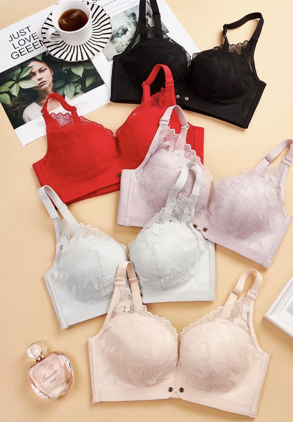 正品玉姿一族7079文胸 a杯厚款无钢圈乳胶聚拢上托新款调整内衣女