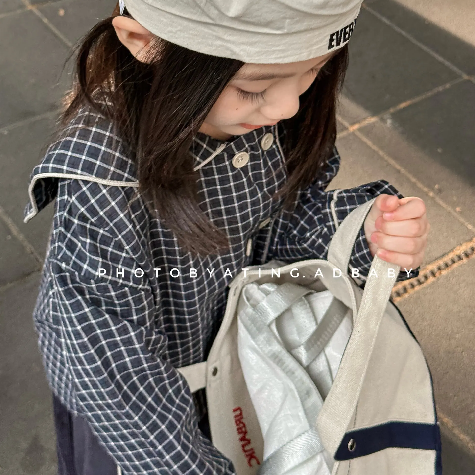 2025秋季童装新款女童秋款韩版休闲格子棉麻衬衫款外套大翻领开衫