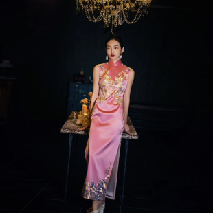 高端定制桑蚕丝手工盘金刺绣新娘敬酒宴会礼服演出服真丝长款旗袍