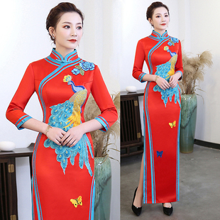 2026春季新孔雀绣花加厚长款中国风冬装中老年演出服修身旗袍大码