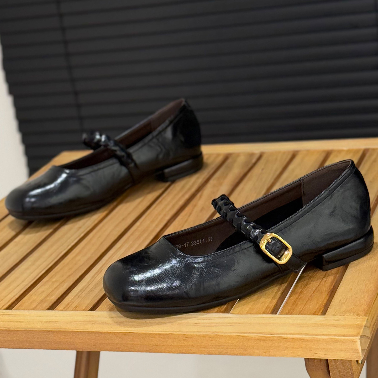 法式浅口玛丽珍鞋一字带平底单鞋