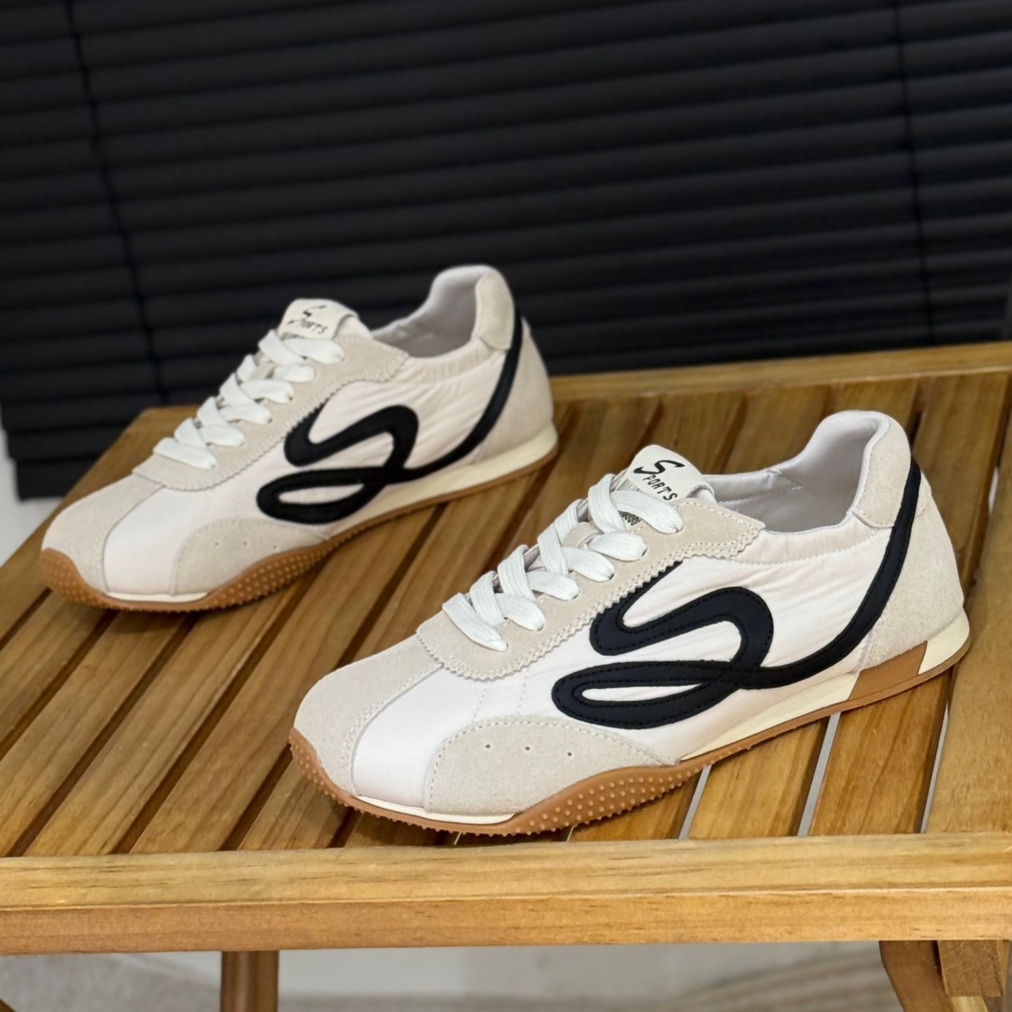 2026新款春季磨砂皮平底德训鞋女休闲百搭拼色复古板鞋时尚运动鞋,女鞋,德训鞋,淘宝优惠券,粉丝福利购,淘宝优惠卷