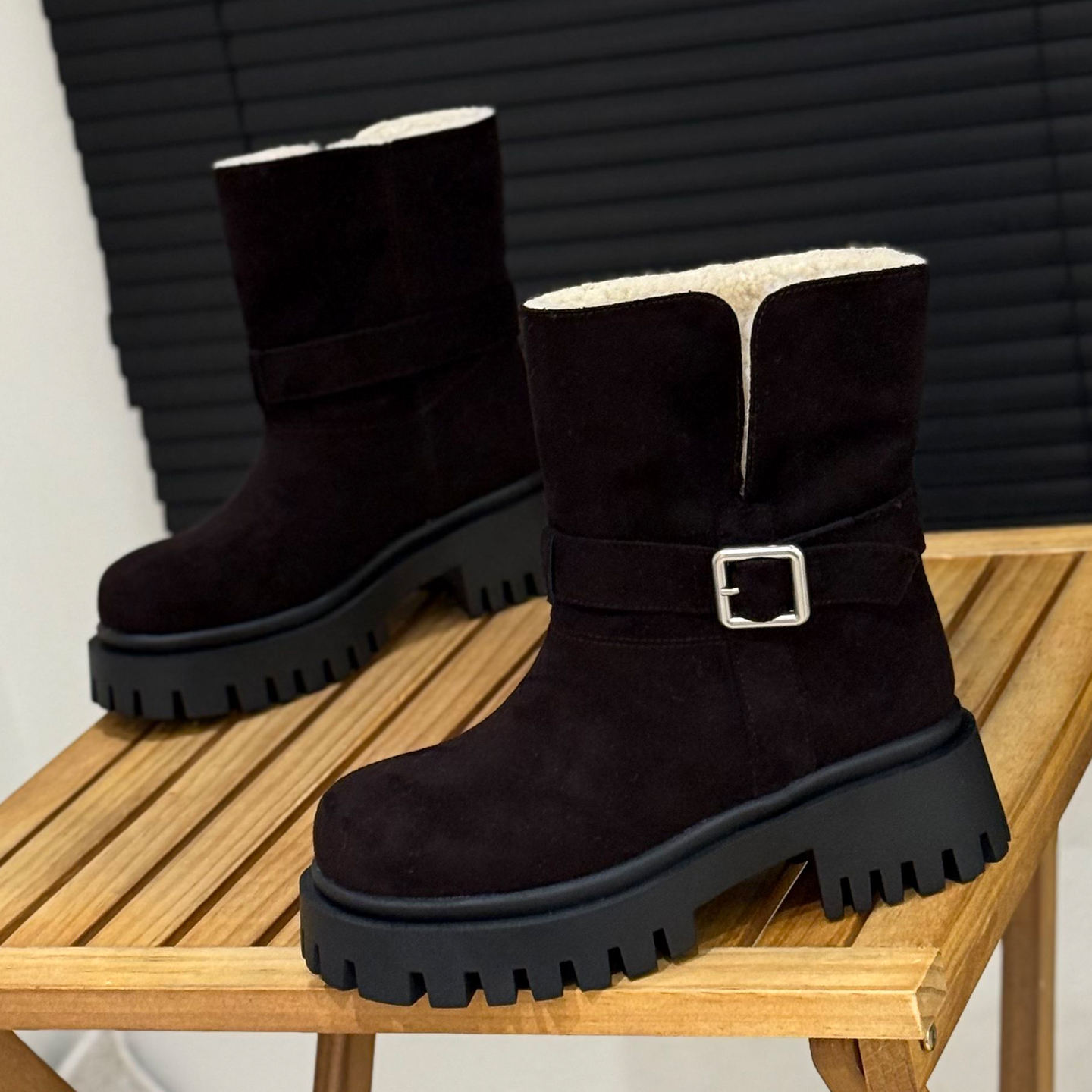 冬季加绒加厚粗跟雪地靴女中筒靴