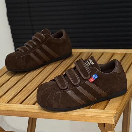 磨砂皮内增高德训鞋女2025秋季新款翘头魔术贴面包鞋时尚休闲板鞋