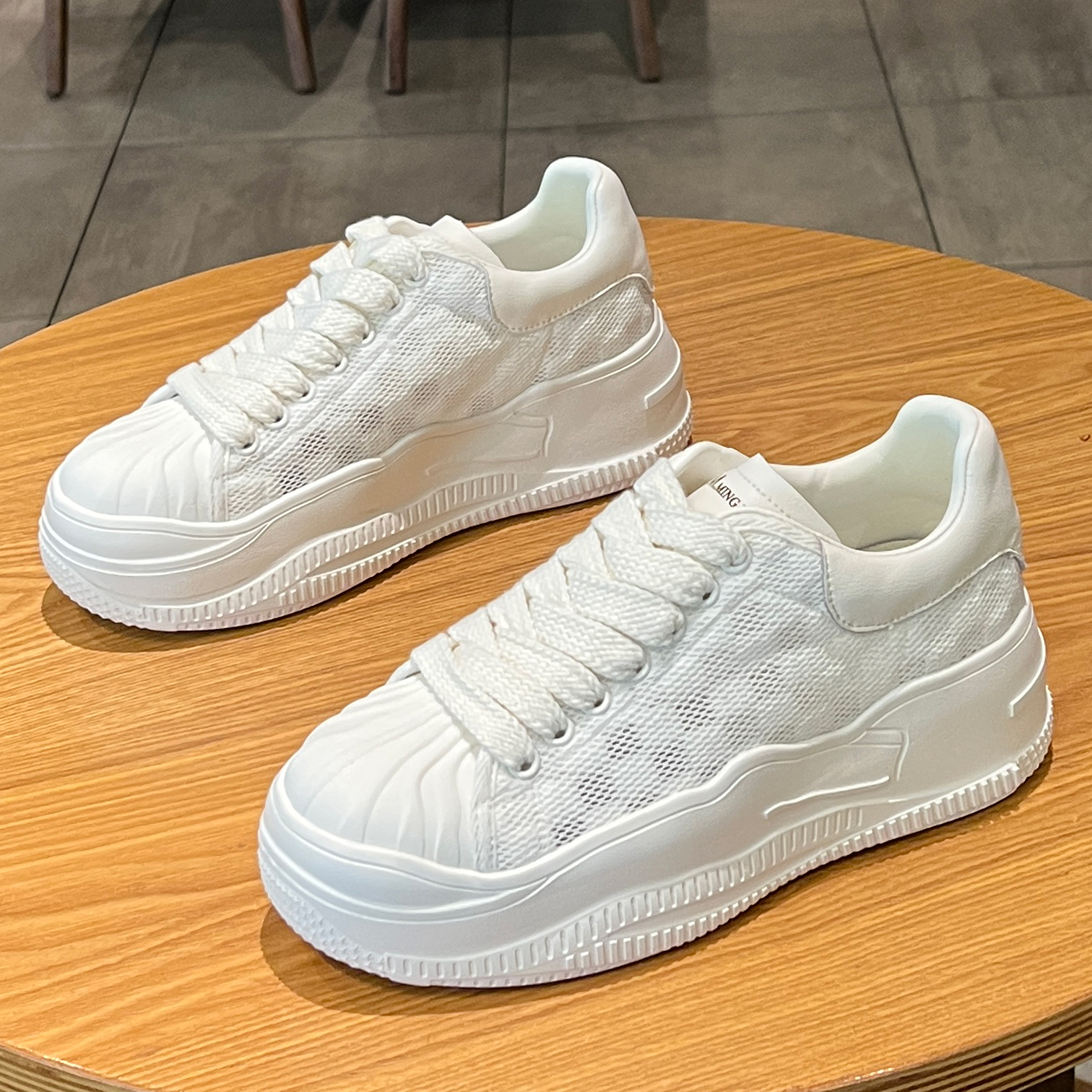 真皮小白鞋厚底棋盘板鞋透气网面