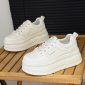 女2026春季 新款 百搭轻便不累脚厚底时尚 休闲风6cm增高小白鞋 女鞋