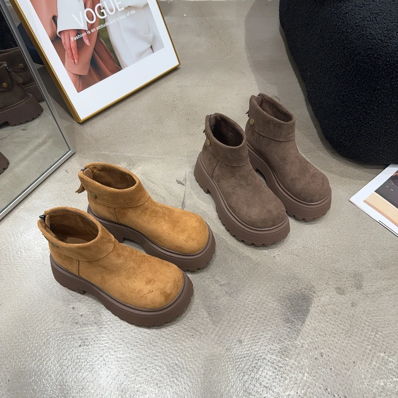 9602乐乐家秋冬季新品女绒面厚底增高圆头后拉链勃肯深口短靴韩版