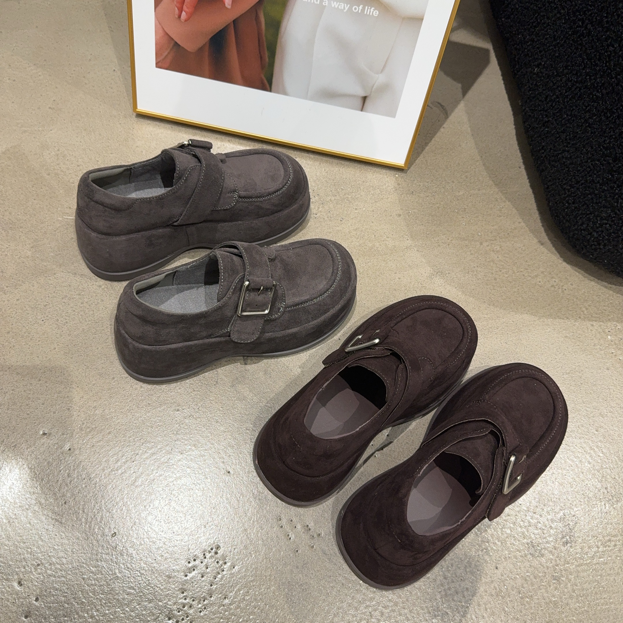 6-028乐乐家秋季新品女绒面厚底增高一字带魔术贴乐福鞋韩版时尚