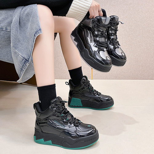 【特价高货】情侣款高帮休闲运动鞋女2025冬季羽绒服加绒厚底板鞋