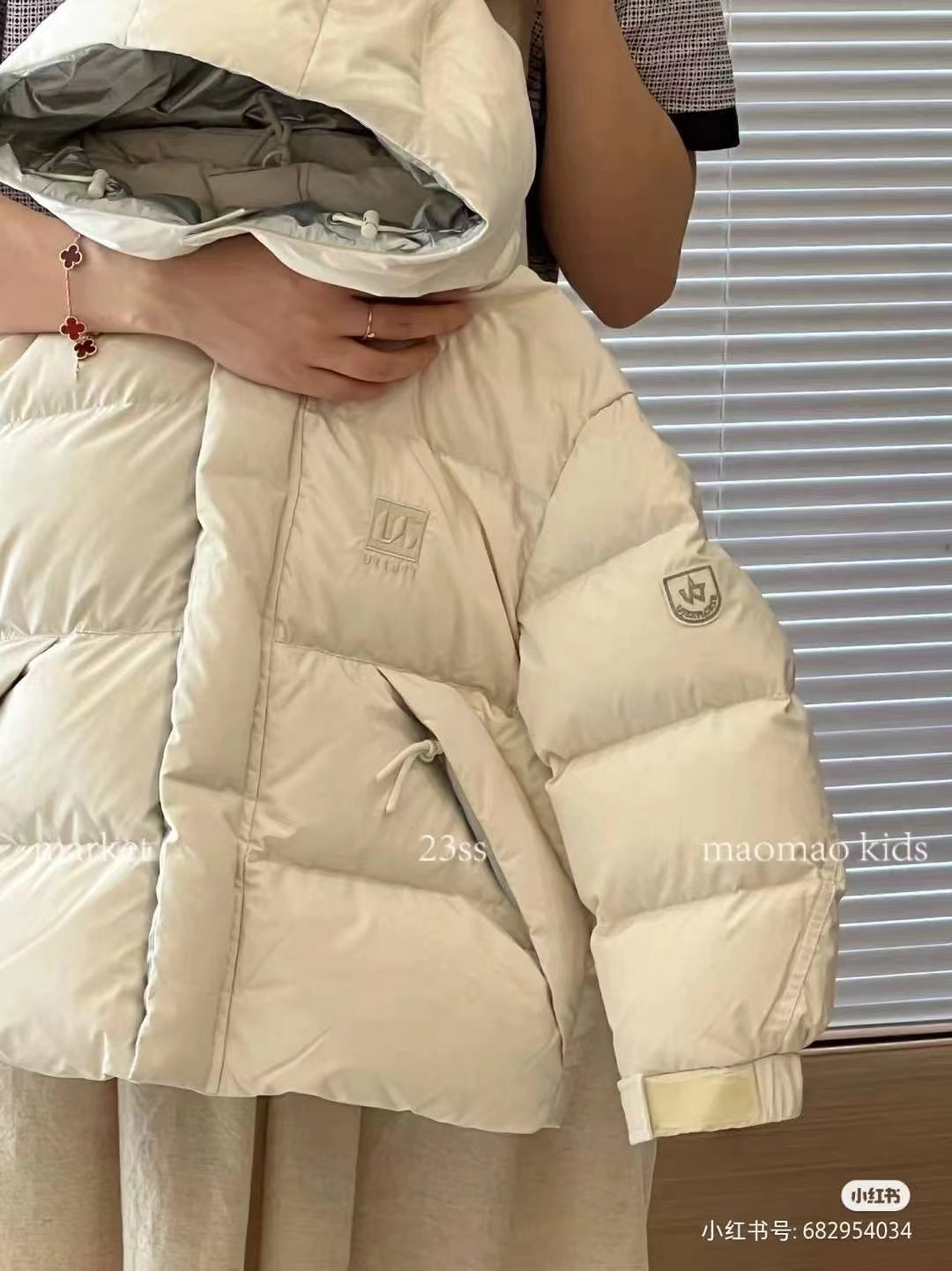 波拉韩国童装男女童羽绒服