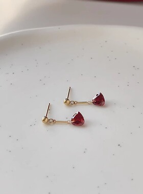 OPs红色爱心锆石美国14K包金耳钉
