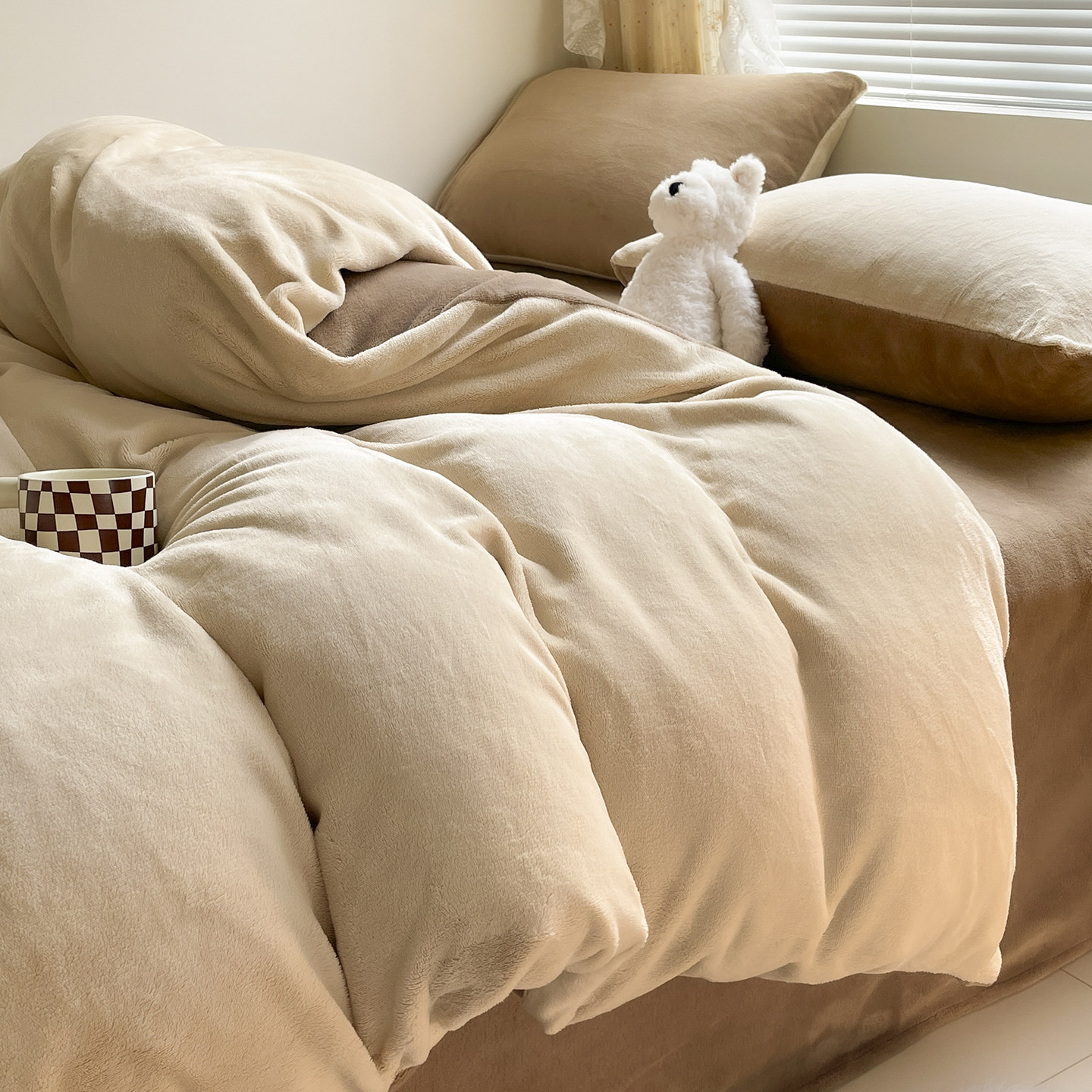 纯色牛奶绒四件套秋冬季加厚保暖法兰绒被套加绒床单床笠床上用品