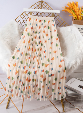 网纱半身裙女春天2024新款小清新沙滩长裙桃心印花中长款百褶纱裙