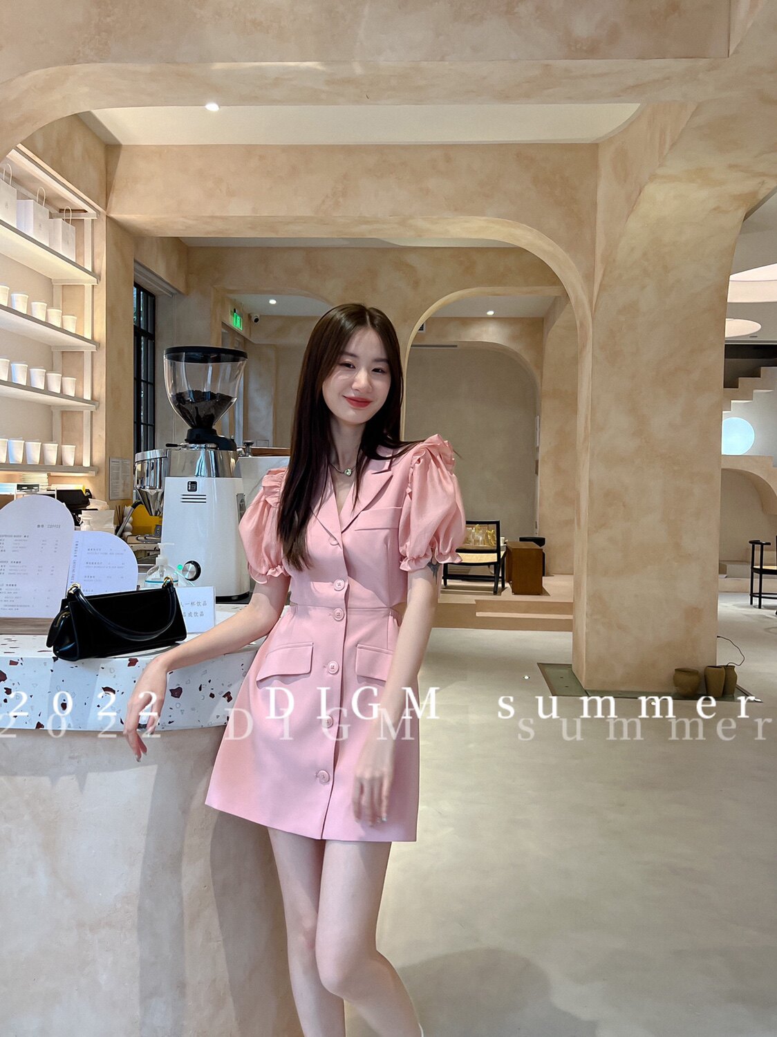 DIGM韩版假两件西装连衣裙女夏款小心机露腰短裙木耳边泡泡袖裙子