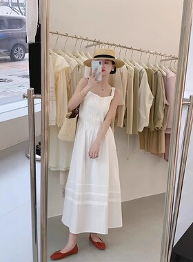 法式赫本风白色连衣裙女春秋大码胖mm高级感收腰显瘦打底背带长裙