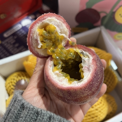 水蜜桃百香果当季新鲜水果大果