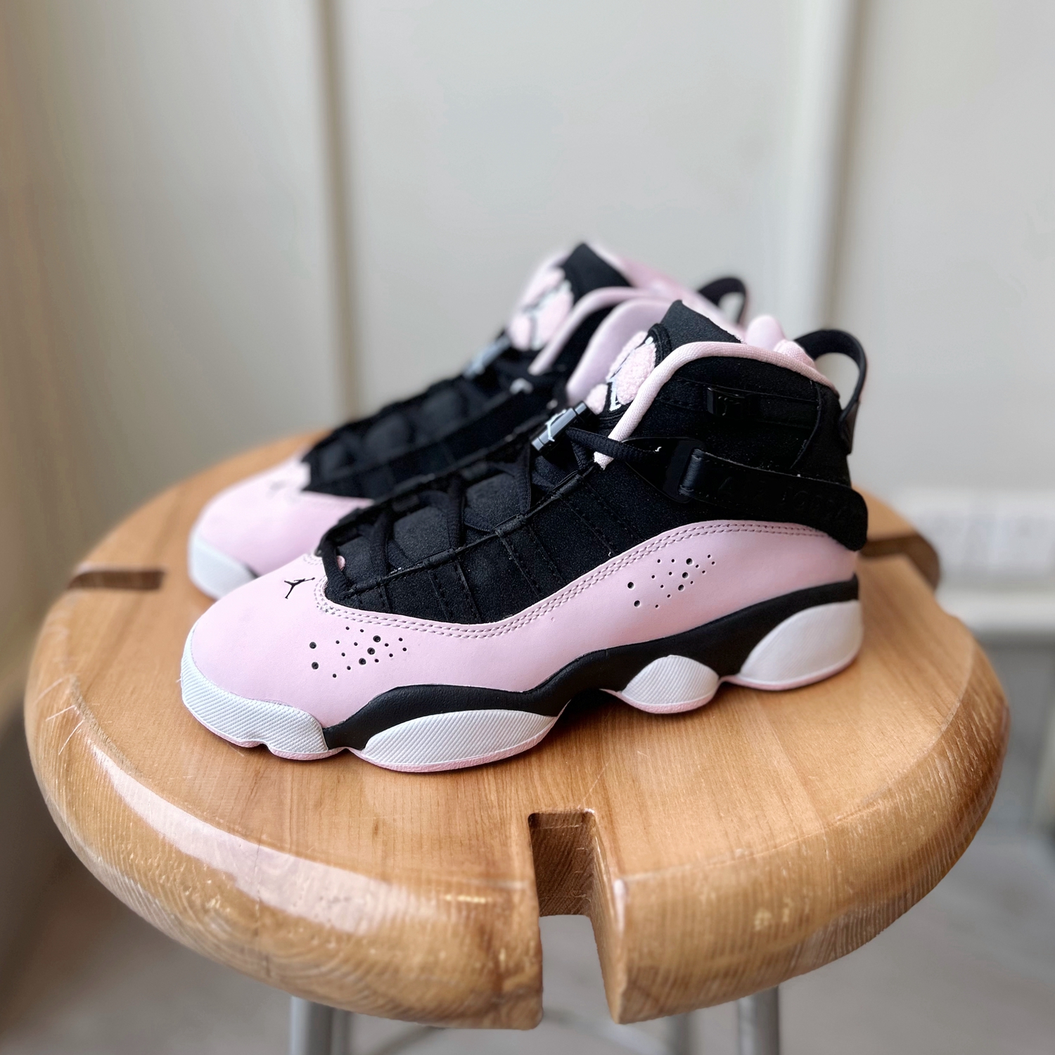 JORDAN女子包裹缓震耐磨