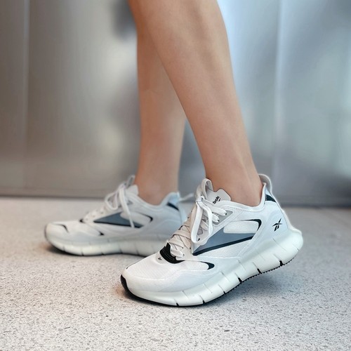 锐步健身训练女子跑鞋