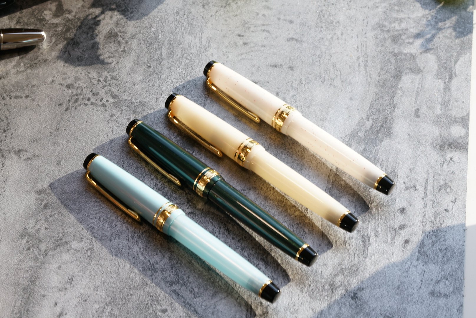 sailor 写乐 1224  四季织 14k金尖 万叶春空名月雪椿垂雪 钢笔