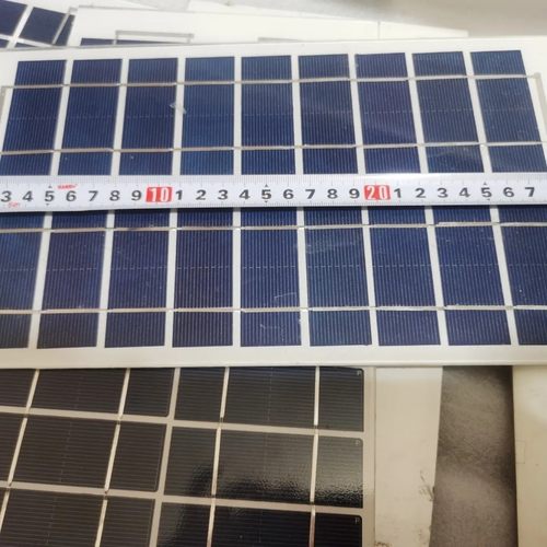 清仓一大批库存太阳能板11V太阳能光伏发电板家用门灯路灯发电板