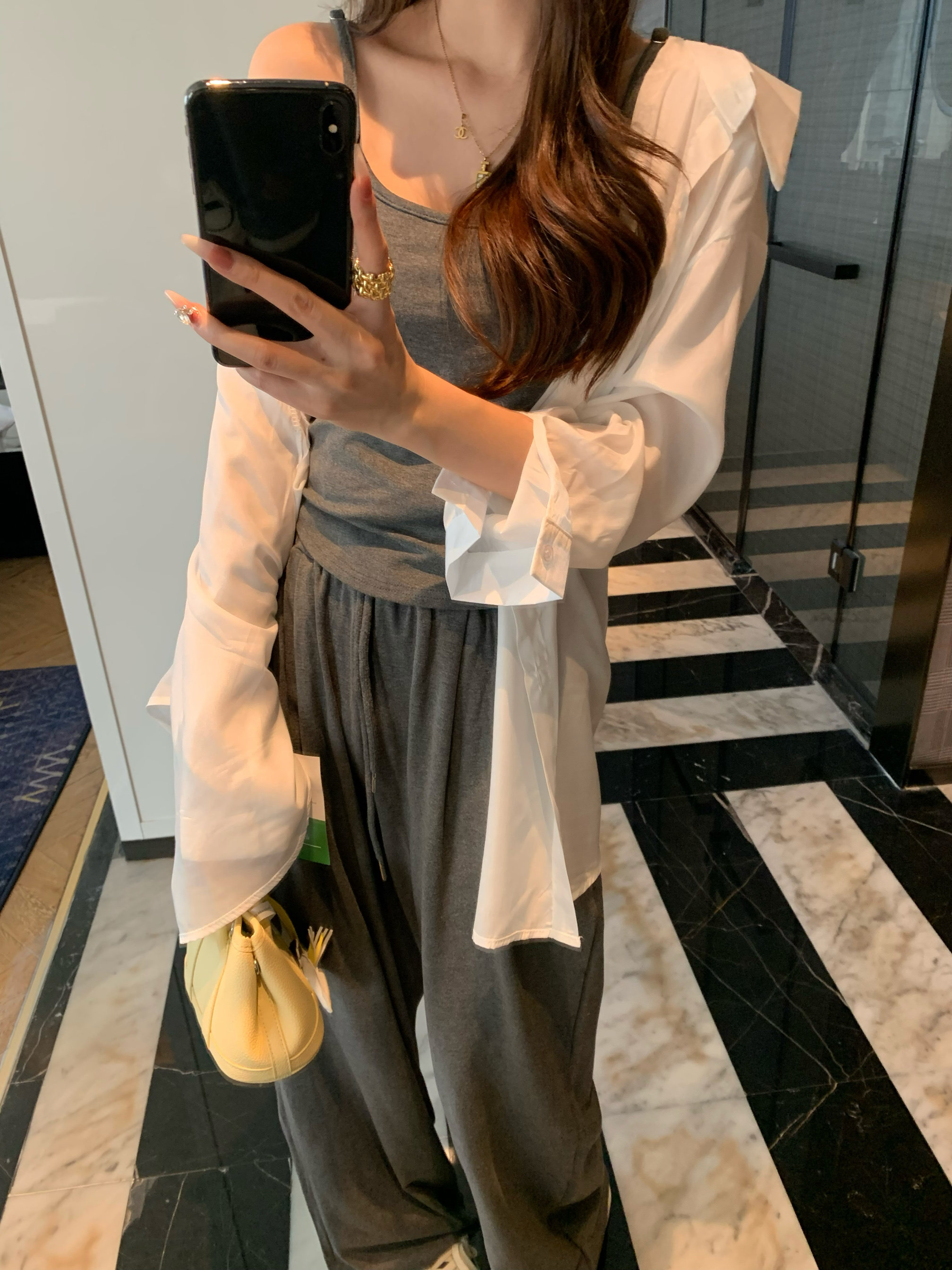慵懒风套装2025夏季新款女吊带上衣防晒衣衬衫阔腿裤三件套