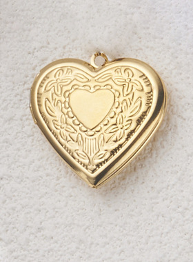 心形相盒吊坠简约高级项链女时尚