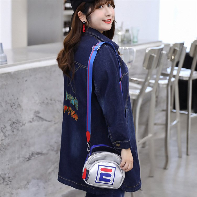 5866#GX秋装新款胖MM300斤加肥加大时尚绣花中长款牛仔衫不褪色