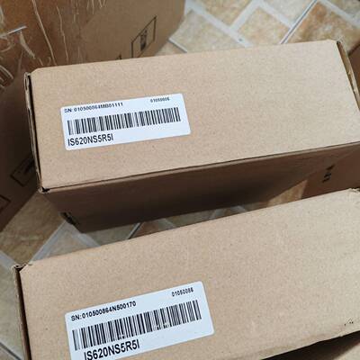 可议价驱动器IS620NS5R5I 正品，盒码一致