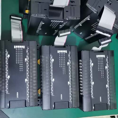 可维修欧姆龙CP1W-40EDT扩展模块，成色9新装机充如议价