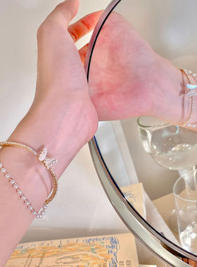 开口双层蝴蝶手镯气质简约轻奢高级感珍珠手链女秋季小众设计手饰